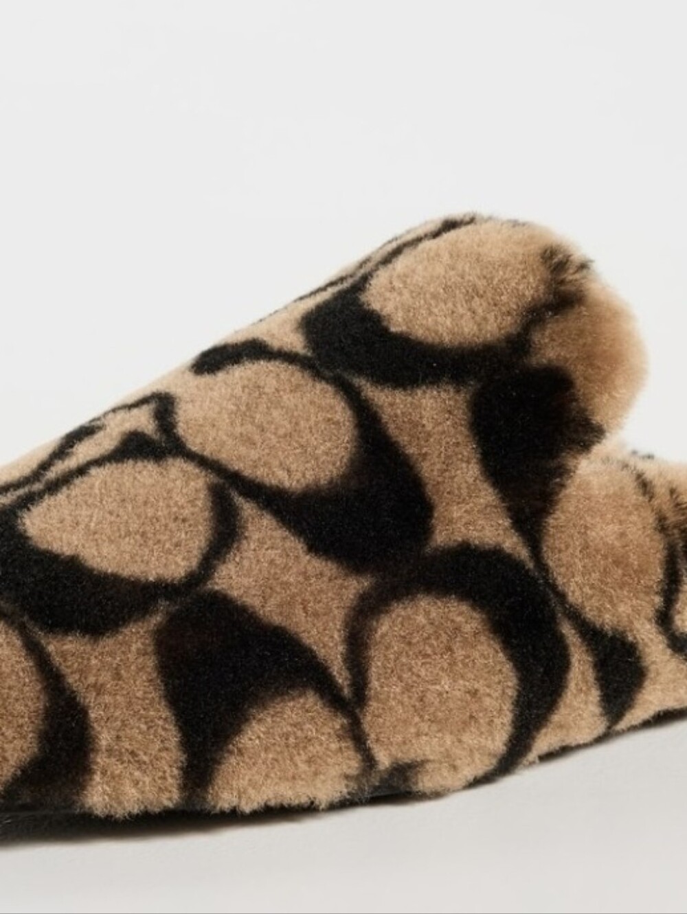 Tax Freee FLASH SALE- NWT- Coach Signature Shearling Slippers (No Box) - Picture 6 of 7